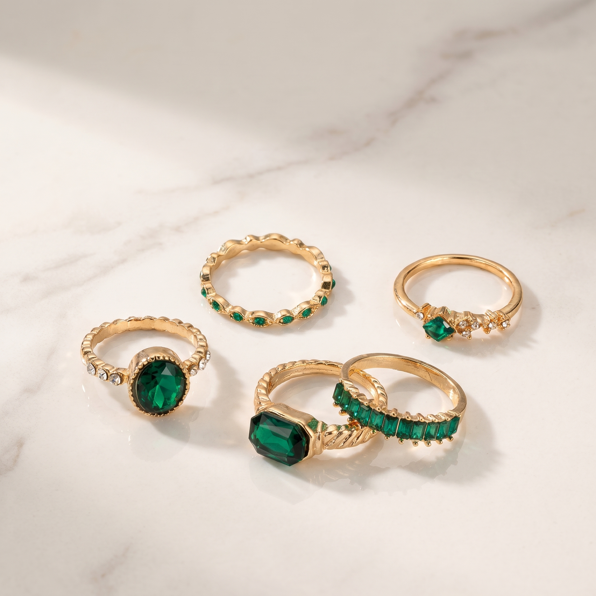 Zarina Exquisite Emerald Gold Ring Set
