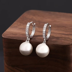 The Modern Pearl Drop Earrings