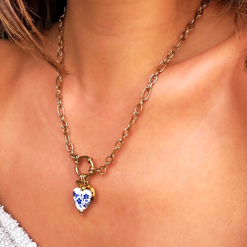 Luvia Necklace