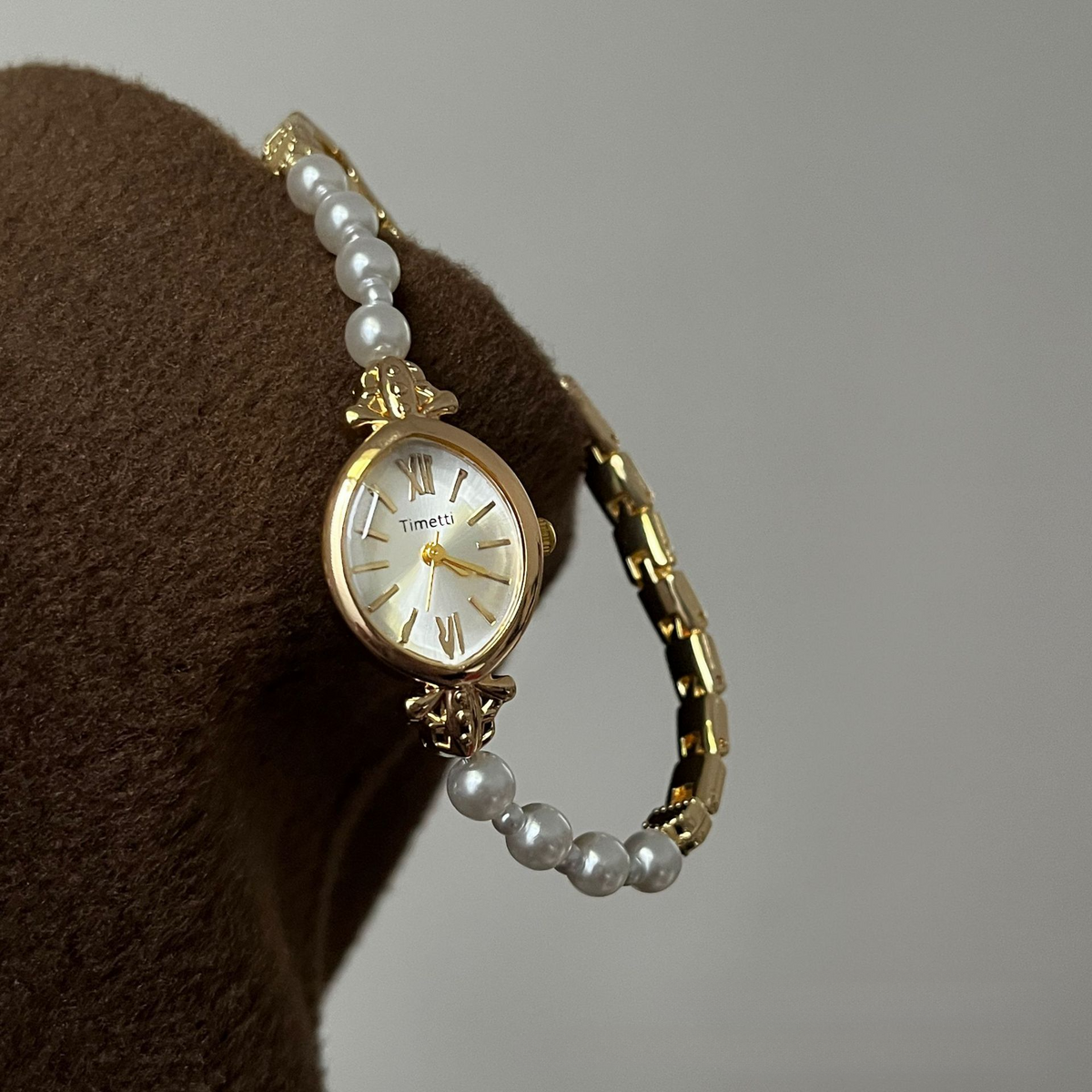 Pearl Quartz Bracelet Watch