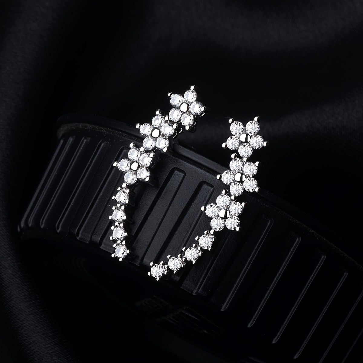 Evelyn | Timeless Floral Earrings