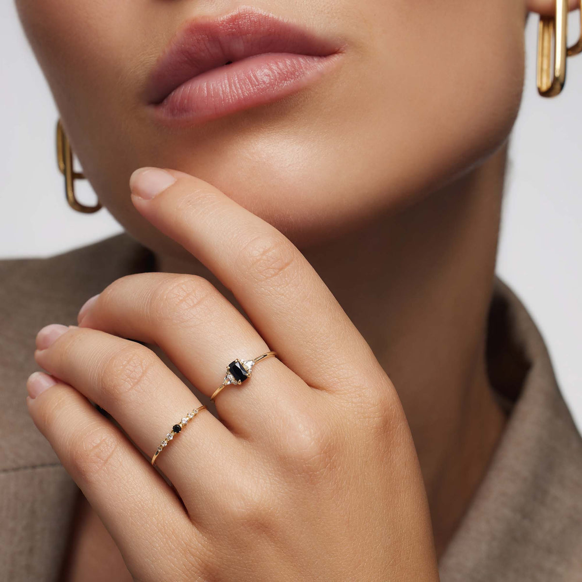 Black Spinel Baguette Ring