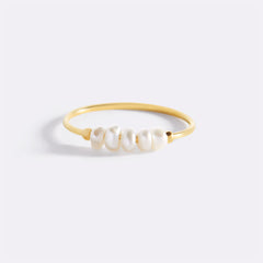 Mini Pearl Ring