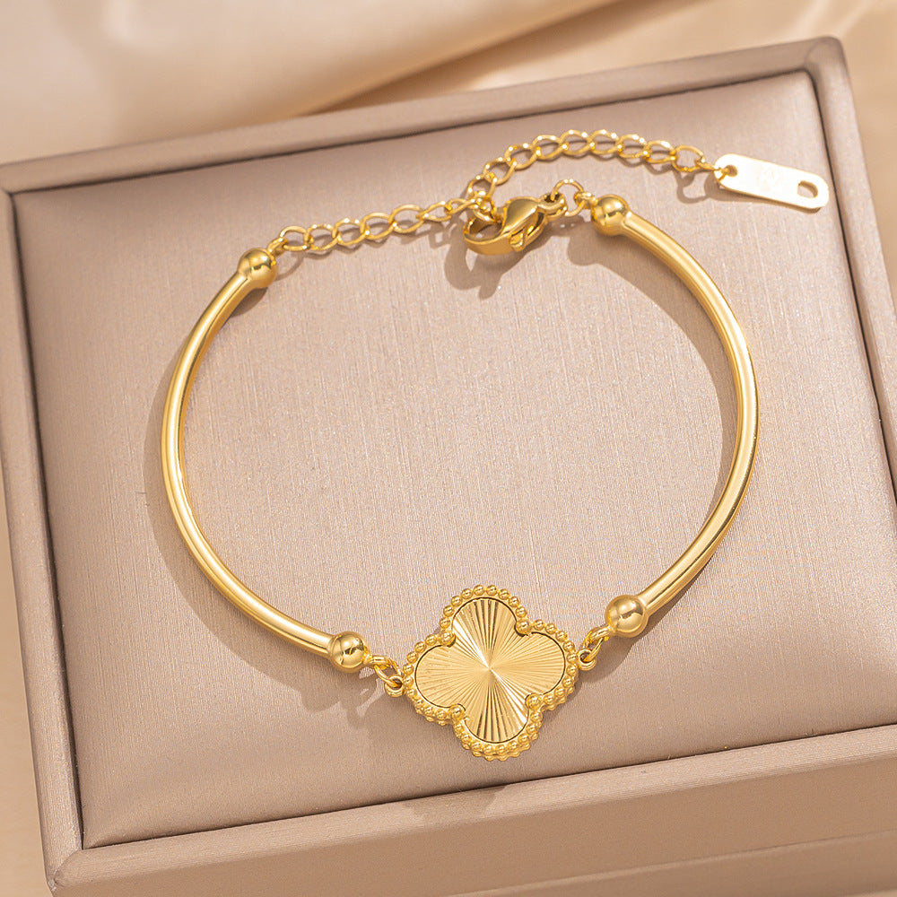 Waterproof Clover Bangle