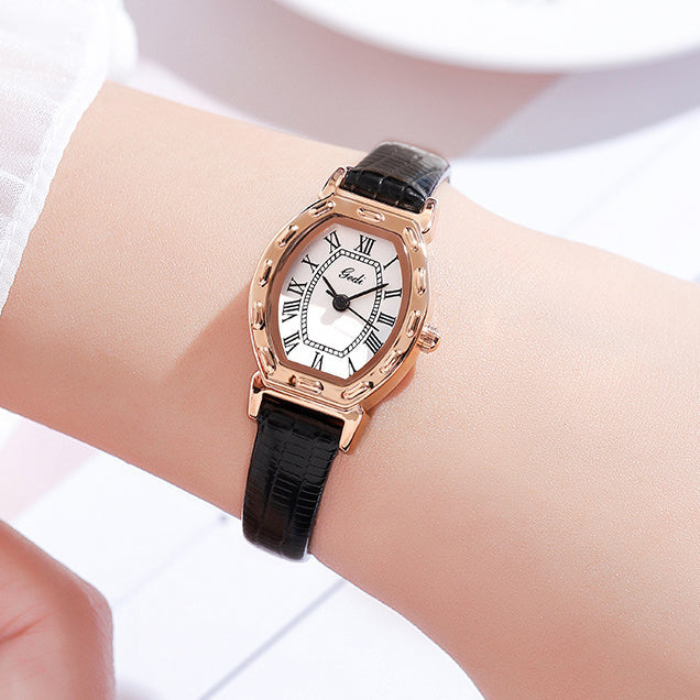 Retro Barrel Bracelet Watch