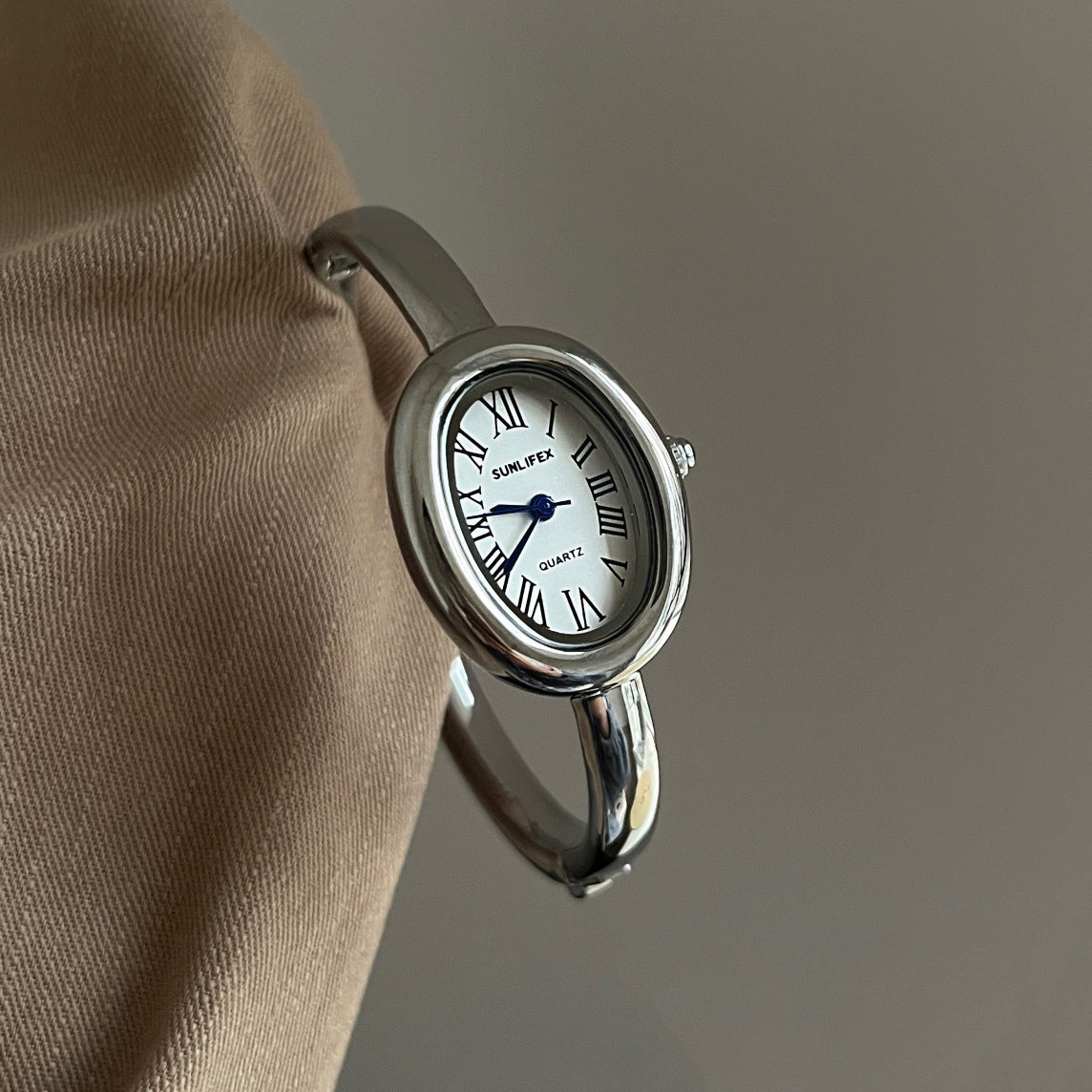 Oval Vintage Bracelet Watch