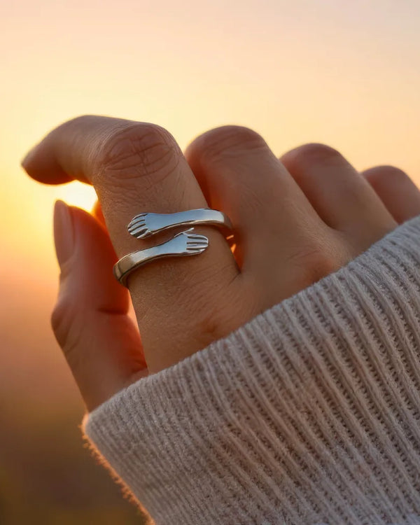 Adjustable Hug Ring