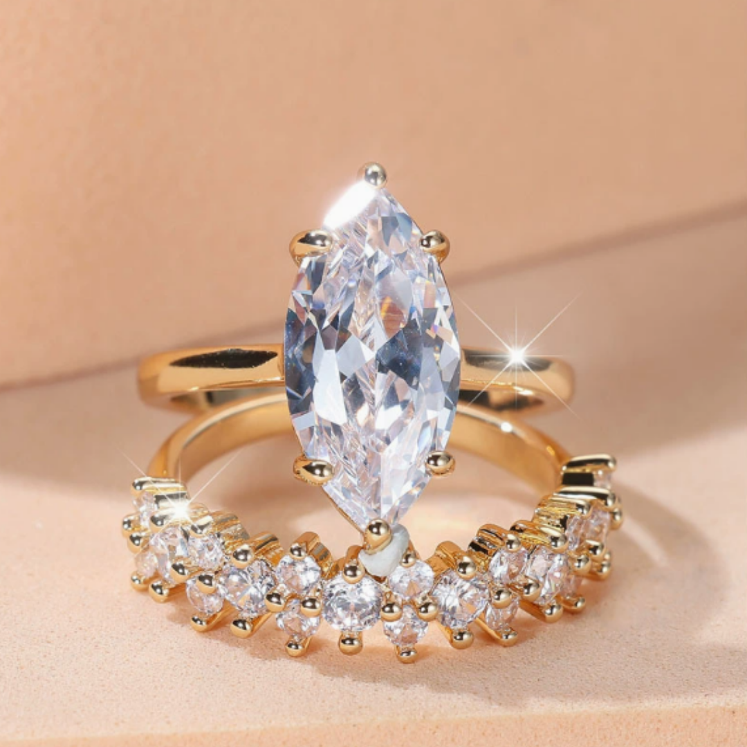 Luxury Marquise Diamond Ring Set in Gold