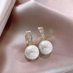 Rose Pearl Earrings