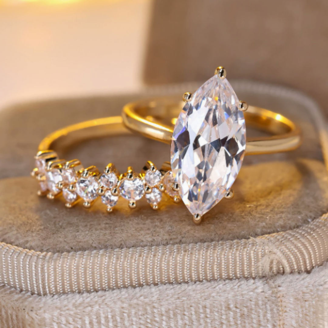 Luxury Marquise Diamond Ring Set in Gold