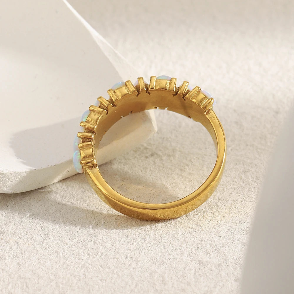 Waterdrop Opal Gold Ring