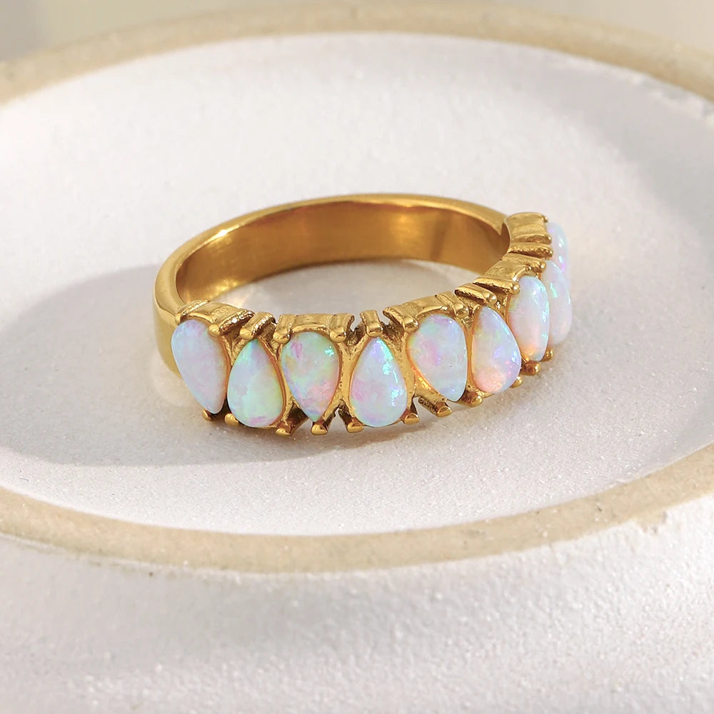 Waterdrop Opal Gold Ring