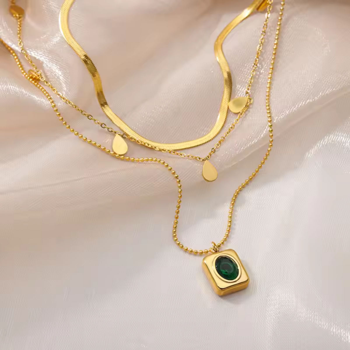 Serenna Virelle Necklace Set