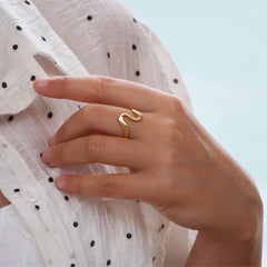 Naia Wave Ring