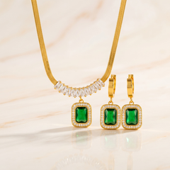 Isolde Ravaryn Jewelry Set