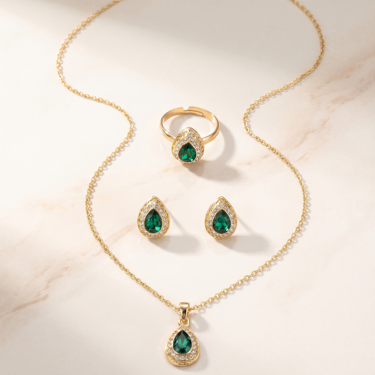 Noémie Glastra Jewelry Set