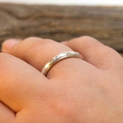 Dainty Hammered Band Spinning Fidget Ring