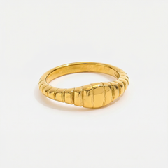 Lioriné Ring