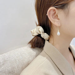 Classic Pearl Beauty Earrings