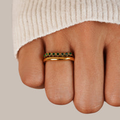 Mary - Emerald Green Layered Ring